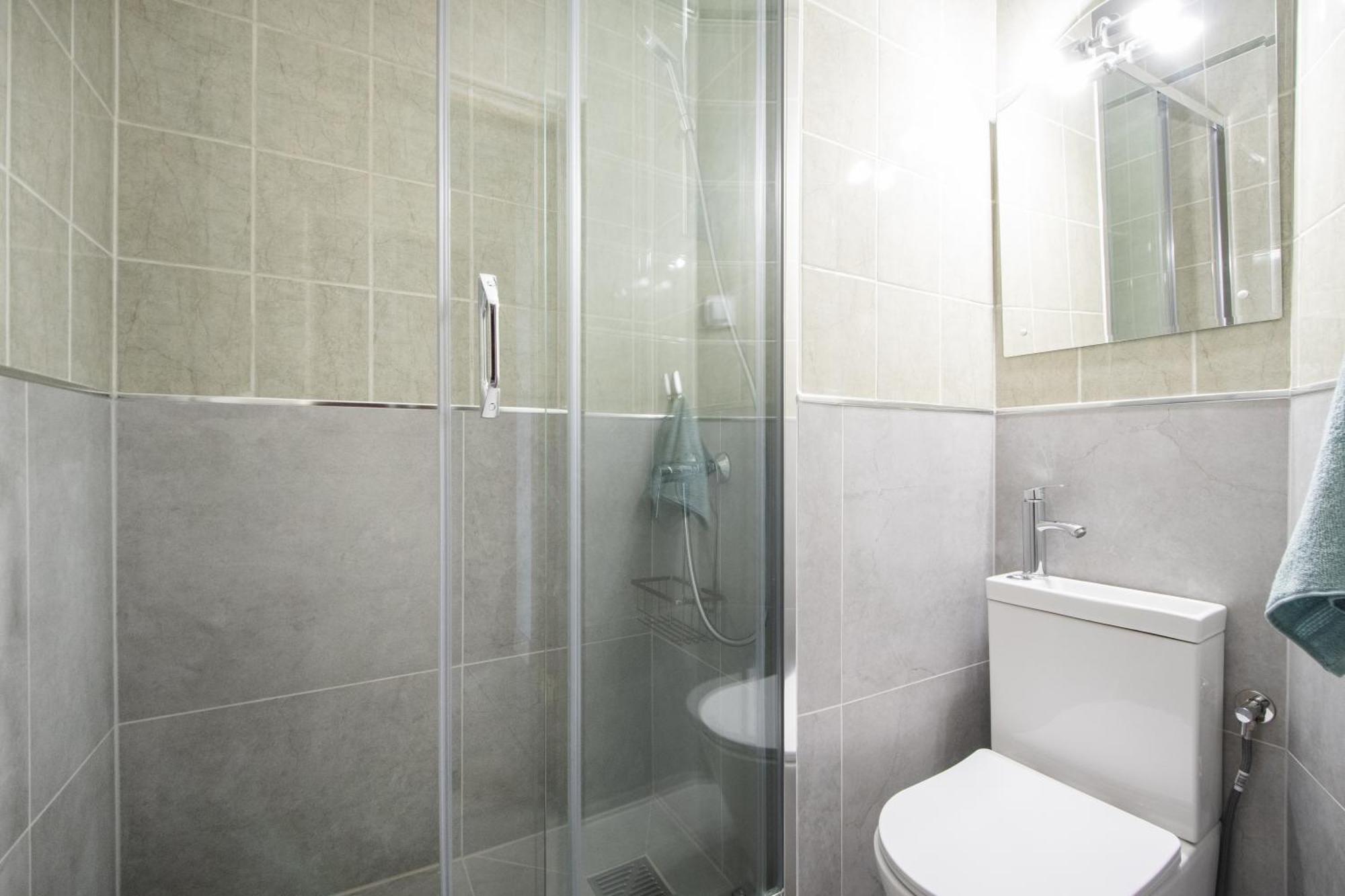 Gama Great Location & Famili Apartment 120M 2-12 People Варшава Екстер'єр фото